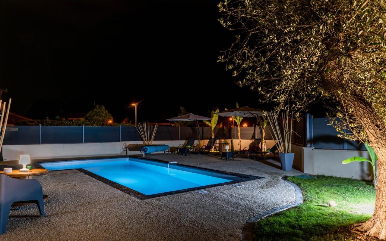 Villa Des Oliviers Sublime Villa Avec Piscine Chauffee Et Privee Et Baby Foot Bon-Encontre Ngoại thất bức ảnh